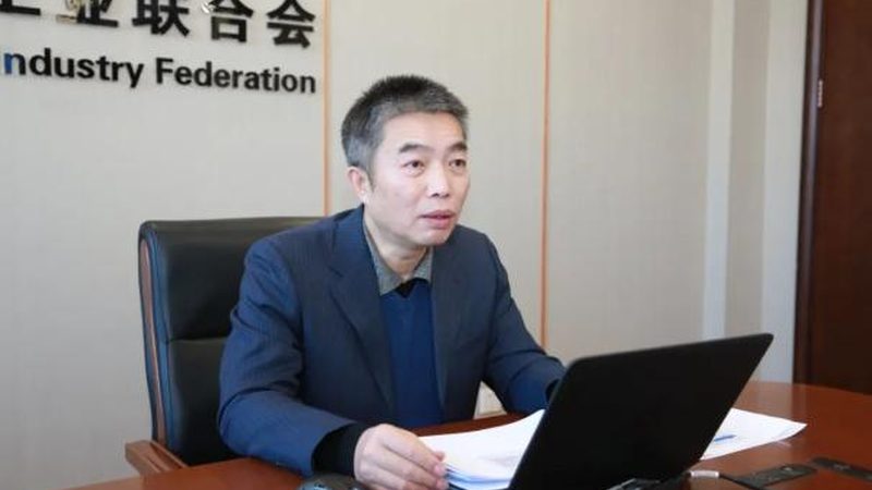 注塑机伺服电机与异步电机：工作原理与选型要点解析